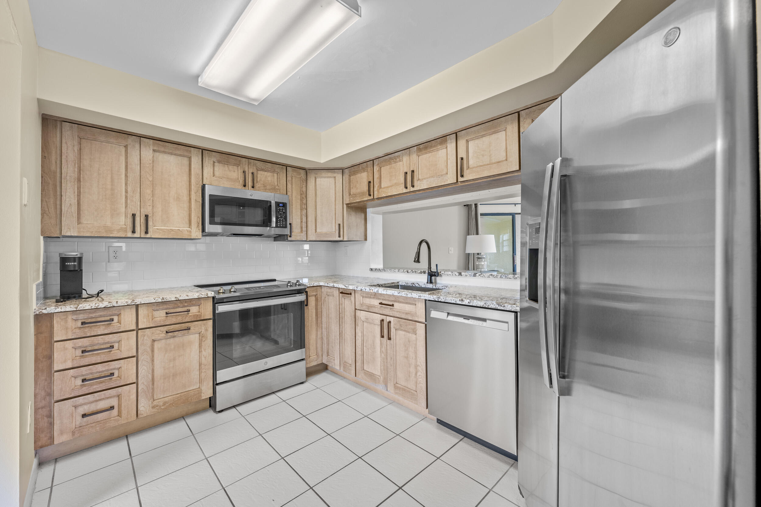 VILLA SONRISA CONDO - Residential