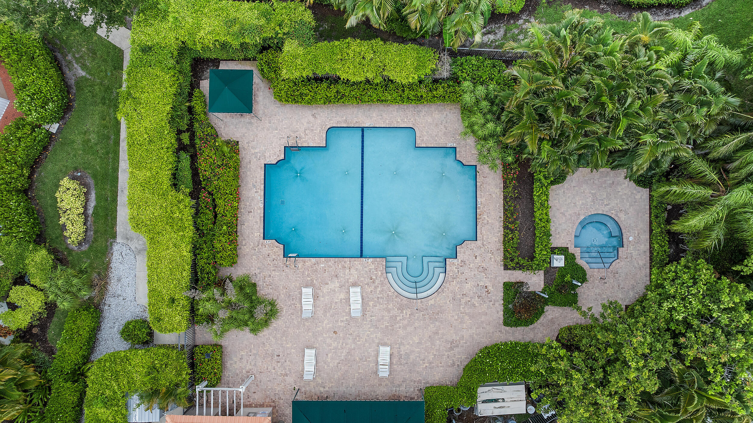 VILLA SONRISA CONDO - Residential