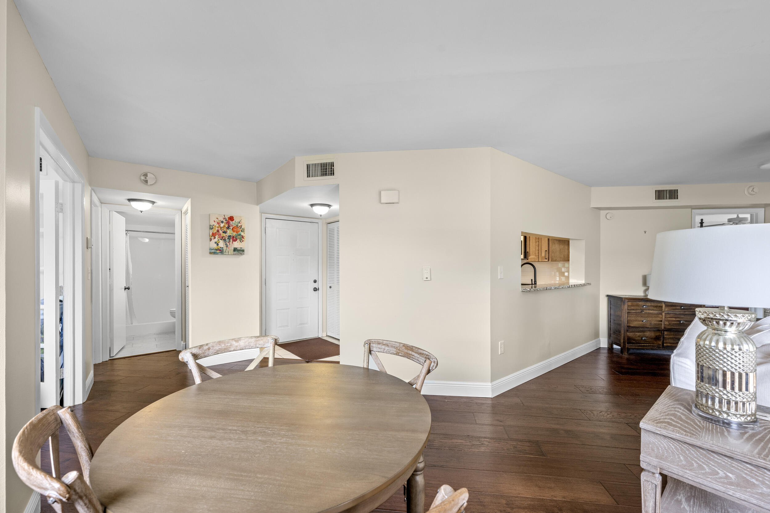 VILLA SONRISA CONDO - Residential