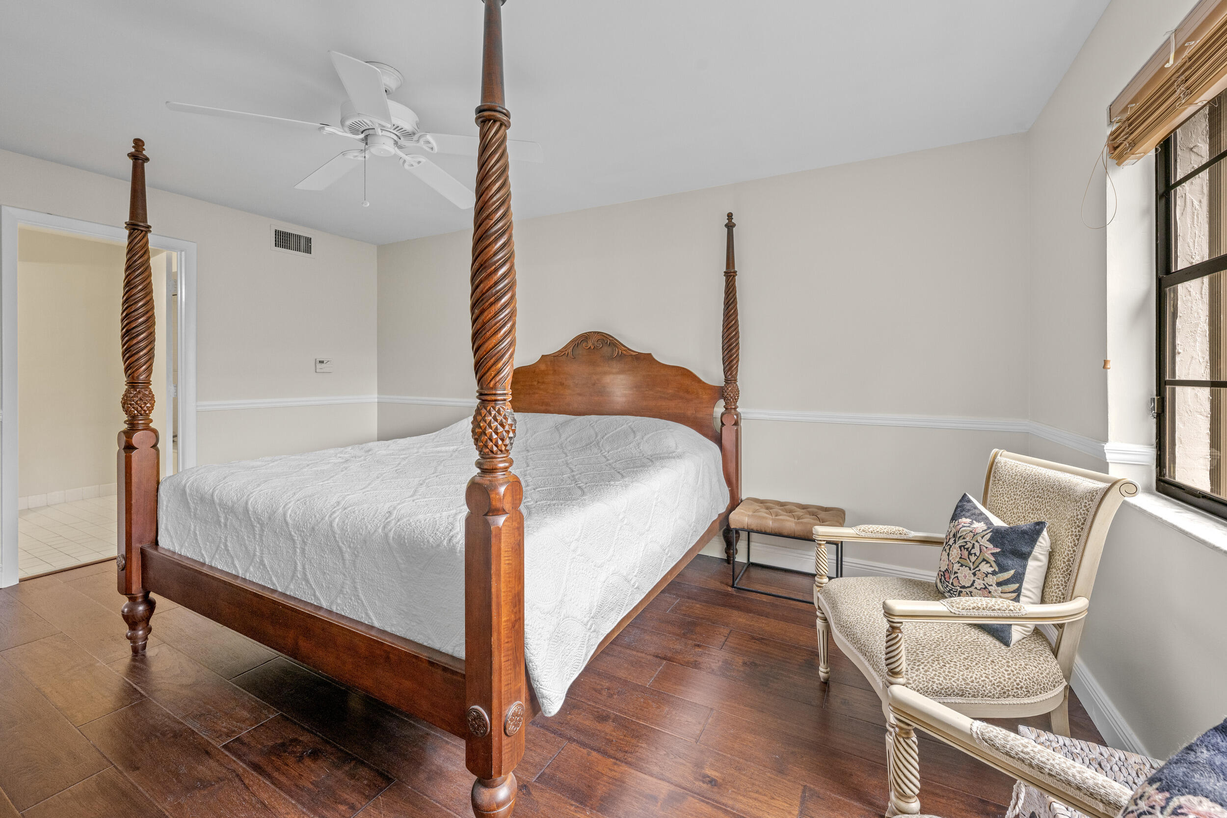 VILLA SONRISA CONDO - Residential