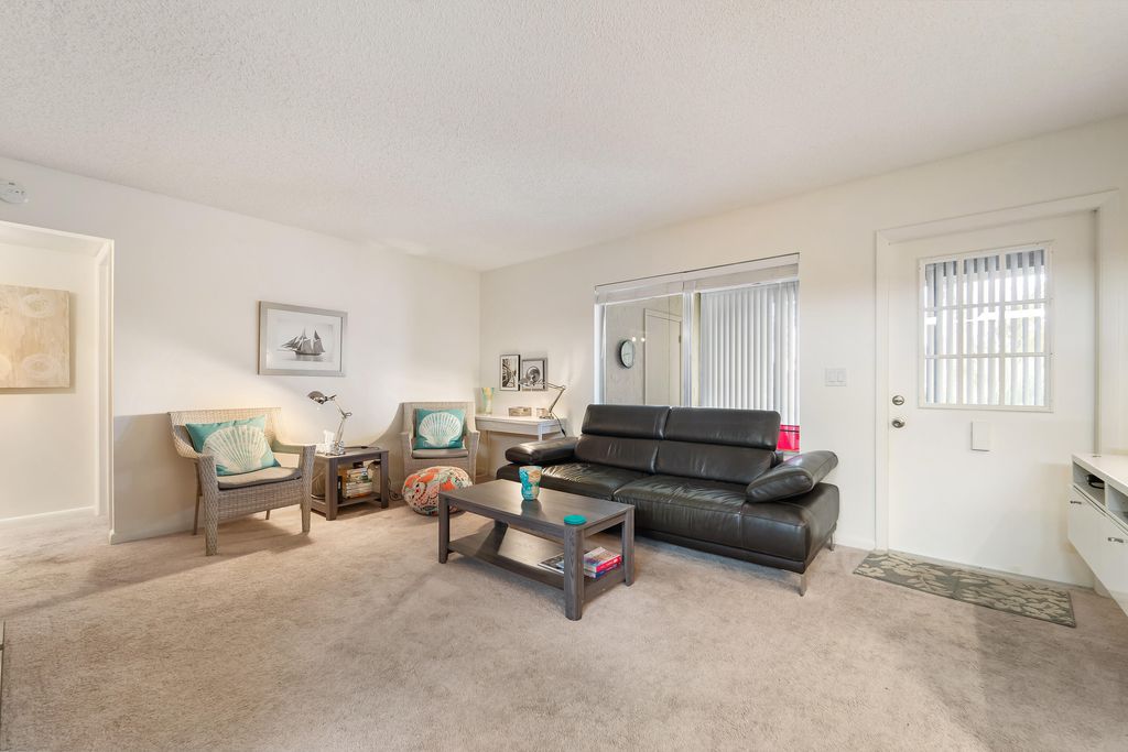 Photo of 429 Pine Glen Lane #D-2, Greenacres, FL 33463 (MLS # R10959327)