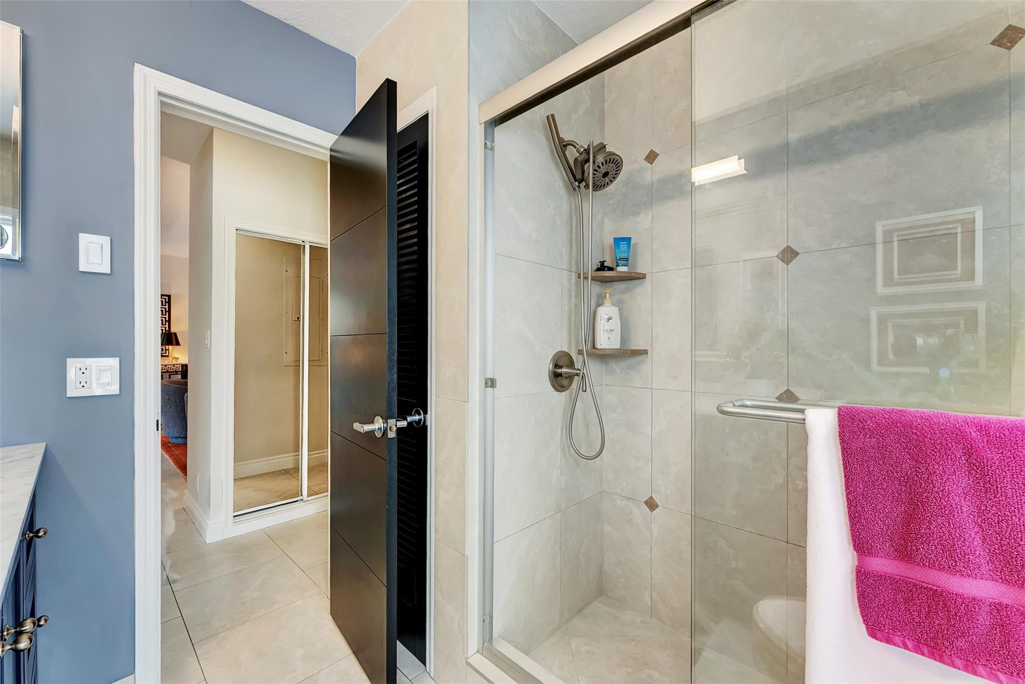 CORAL POINT - Residential