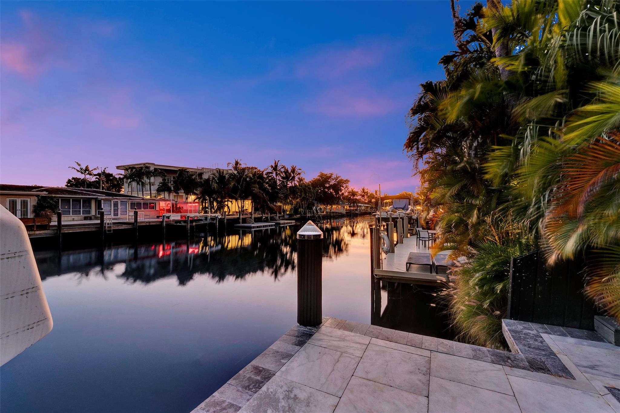 CORAL POINT - Residential