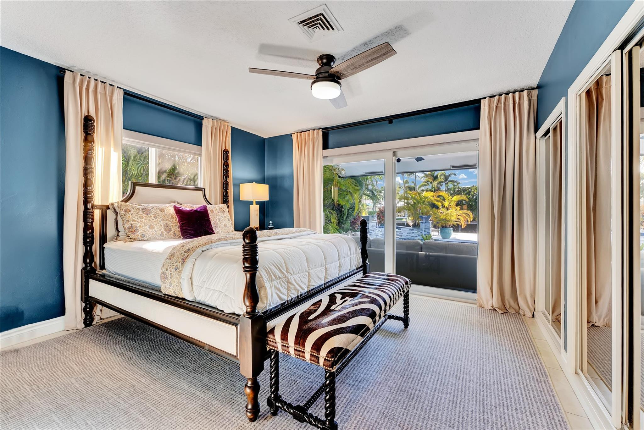 CORAL POINT - Residential