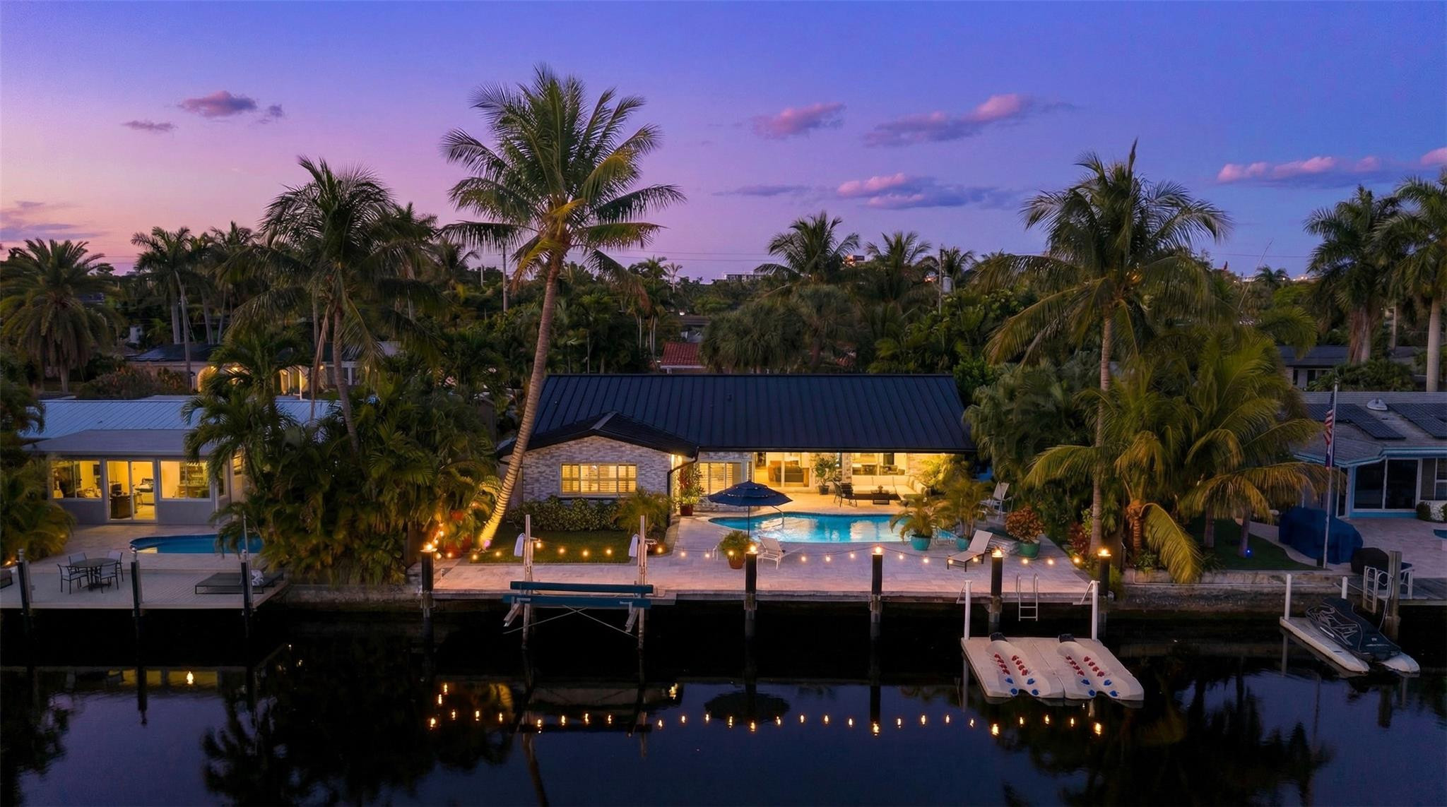 CORAL POINT - Residential