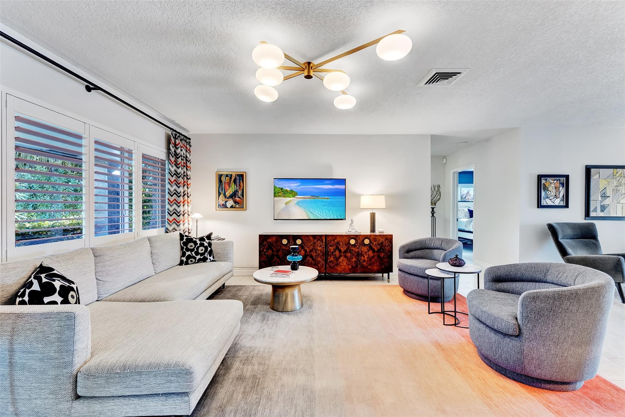 CORAL POINT - Residential