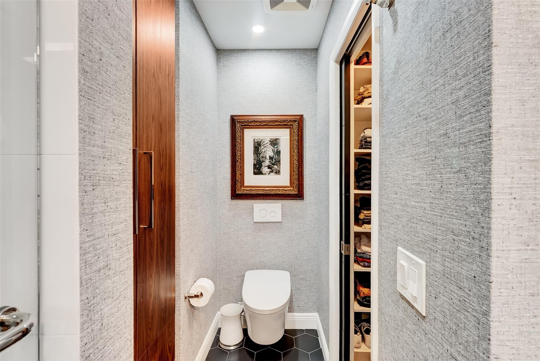 CORAL POINT - Residential