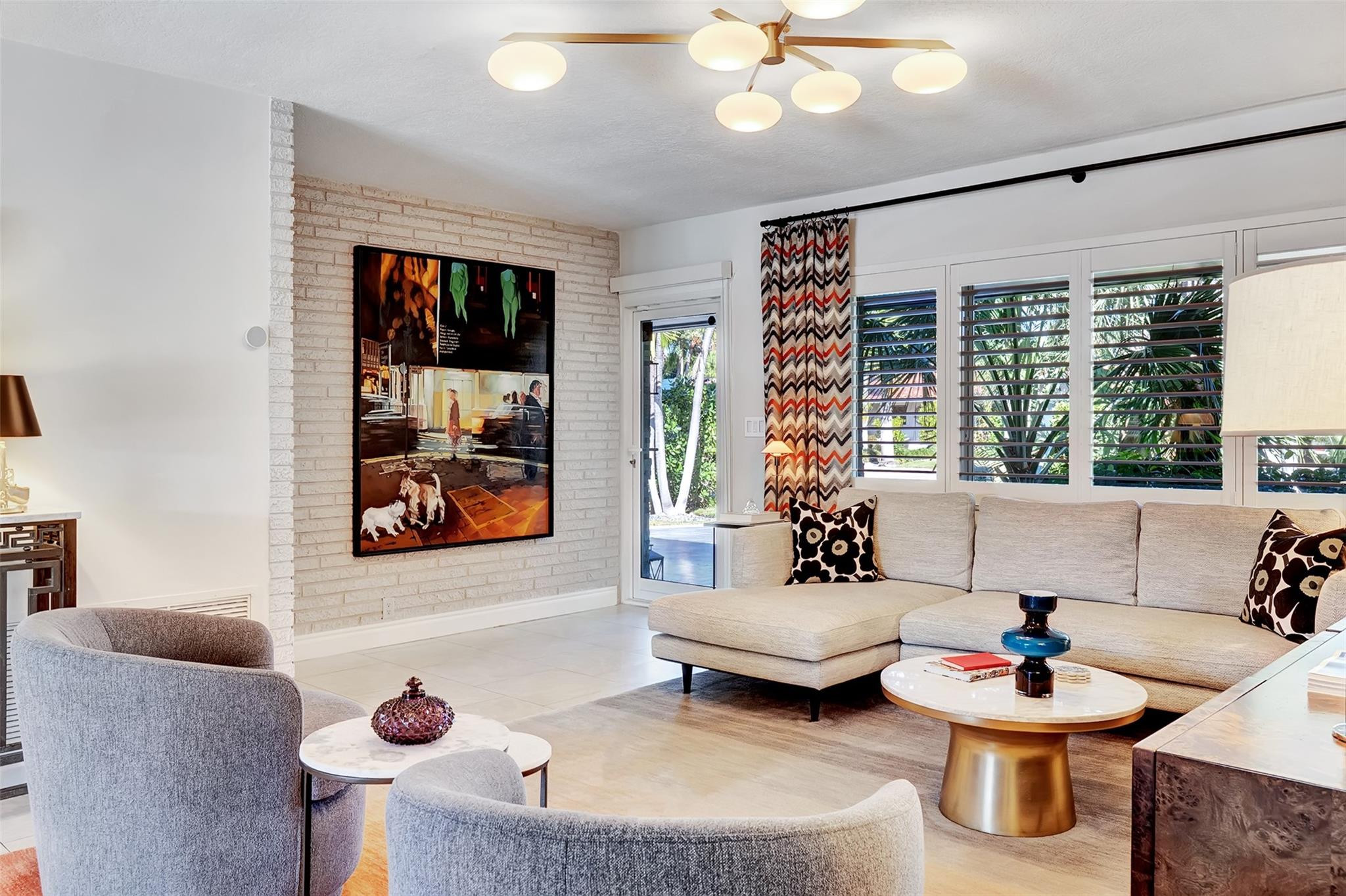 CORAL POINT - Residential