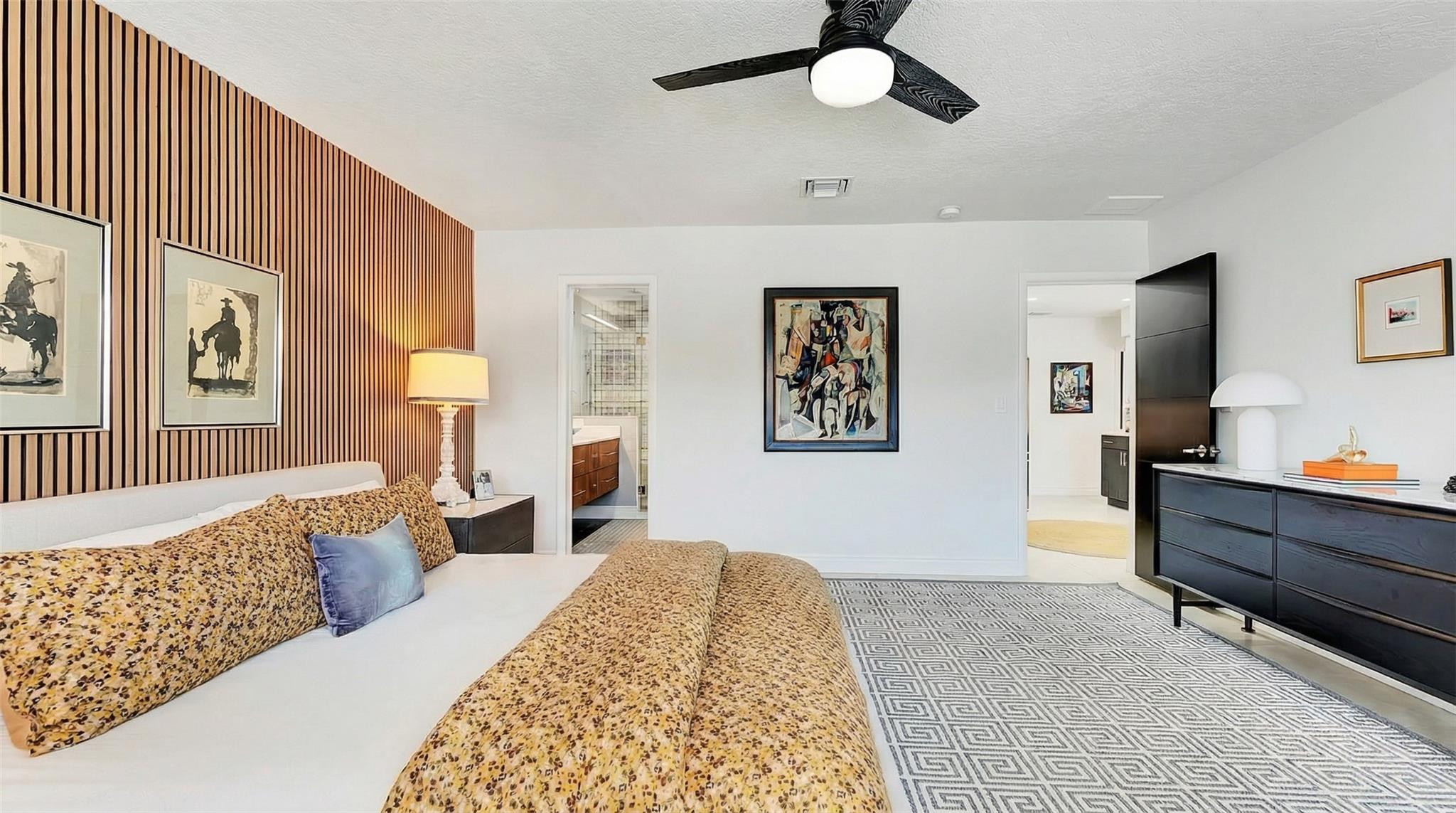 CORAL POINT - Residential