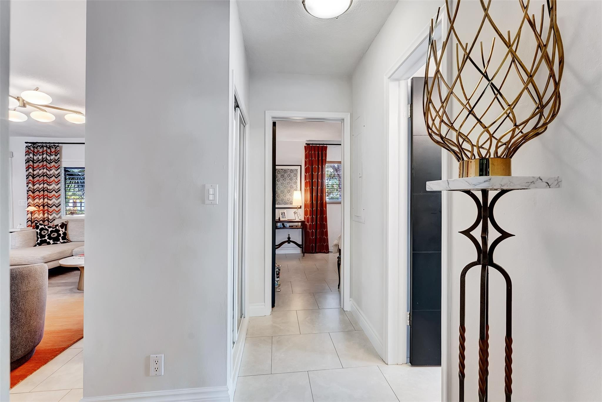 CORAL POINT - Residential