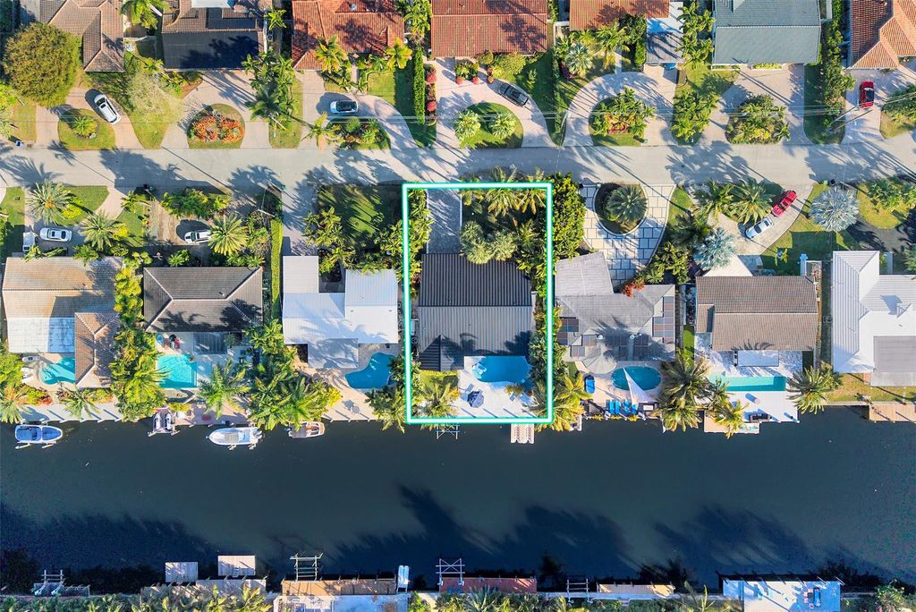 Photo of 2116 NE 25th Street, Wilton Manors, FL 33305 (MLS # F10551732)