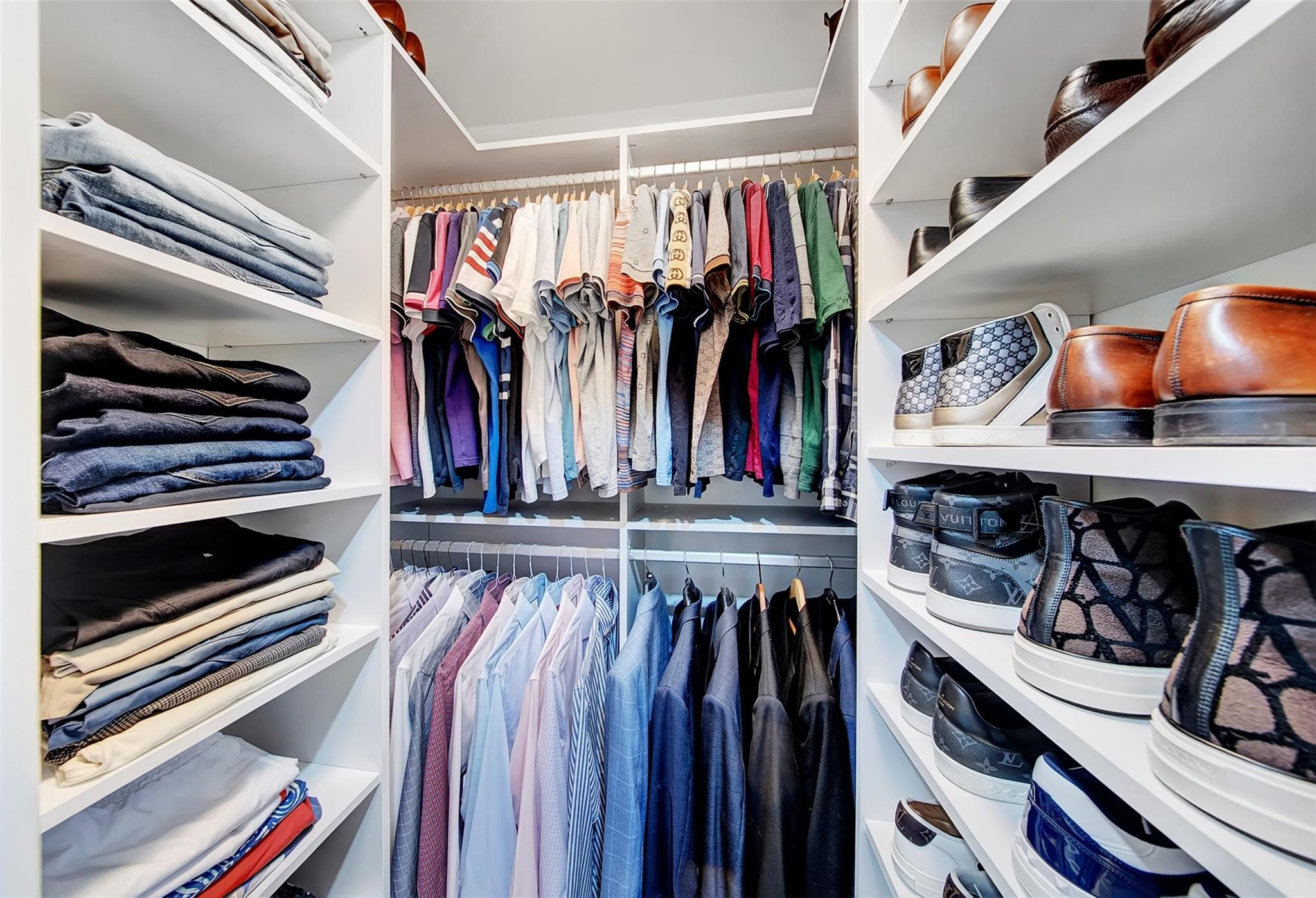 CORAL POINT - Residential