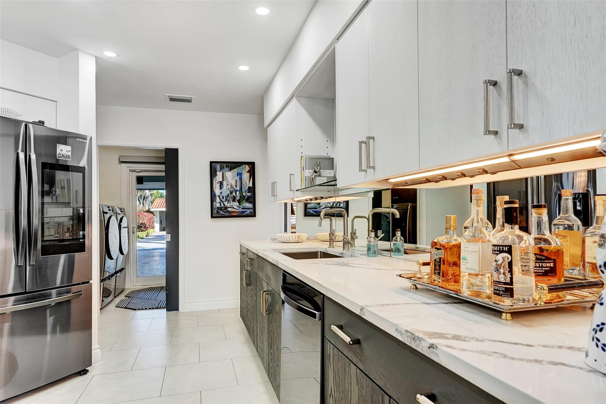 CORAL POINT - Residential