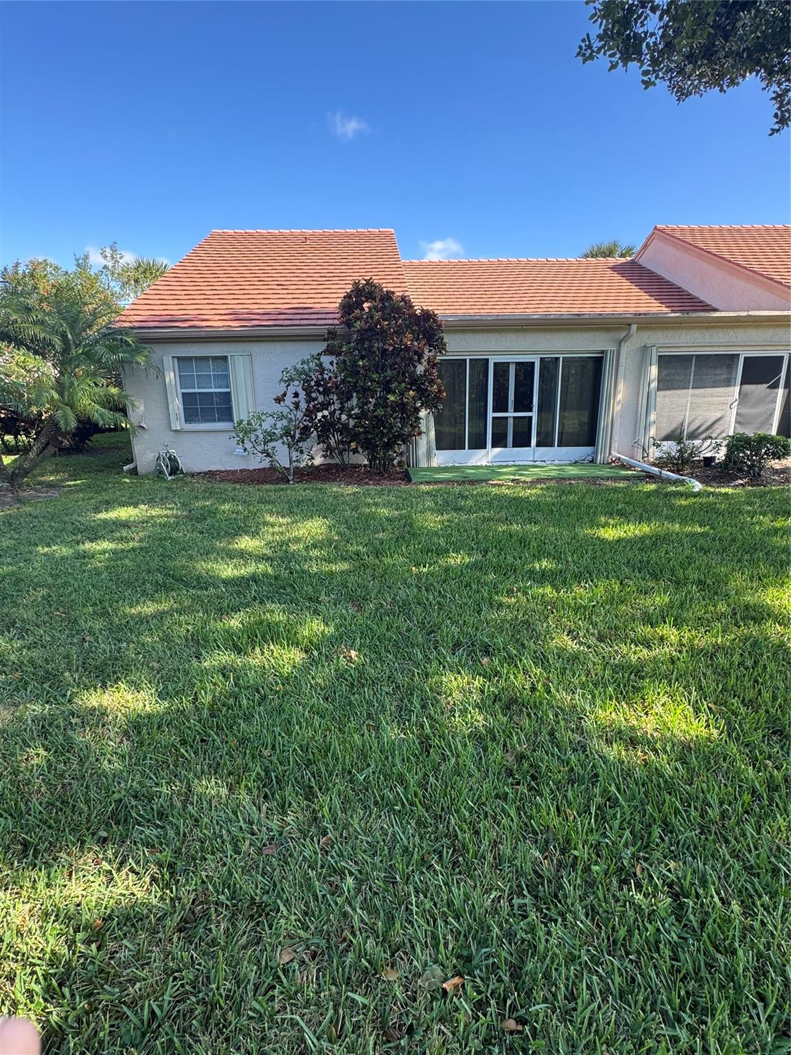 7940 Sandy Pointe Dr