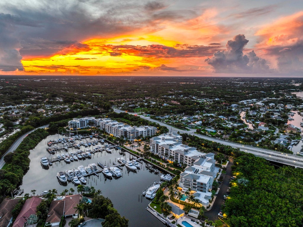 Photo of 2700 Donald Ross Road #306, Palm Beach Gardens, FL 33410 (MLS # B26069623)