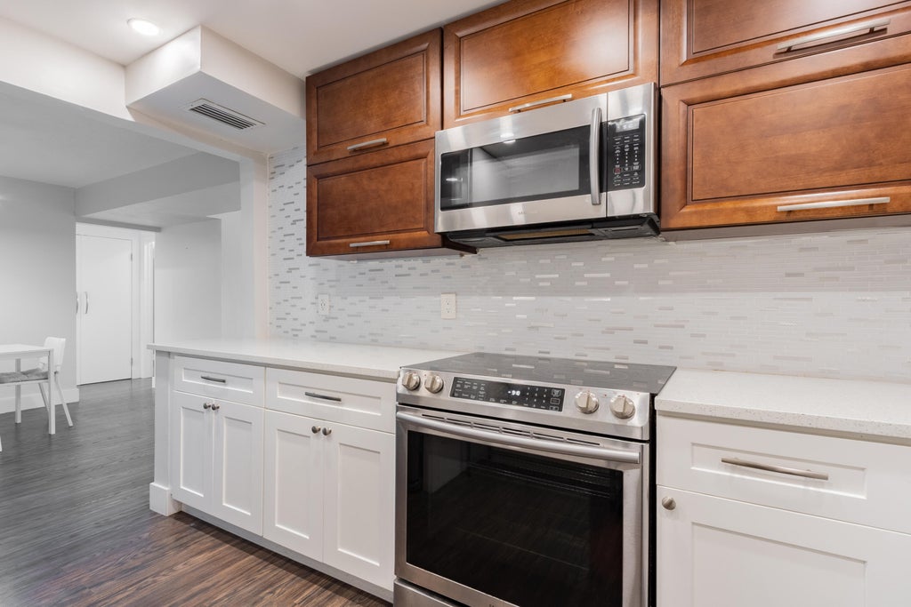 Photo of 7000 NW 17TH Street #419, Plantation, FL 33313 (MLS # B26078054)