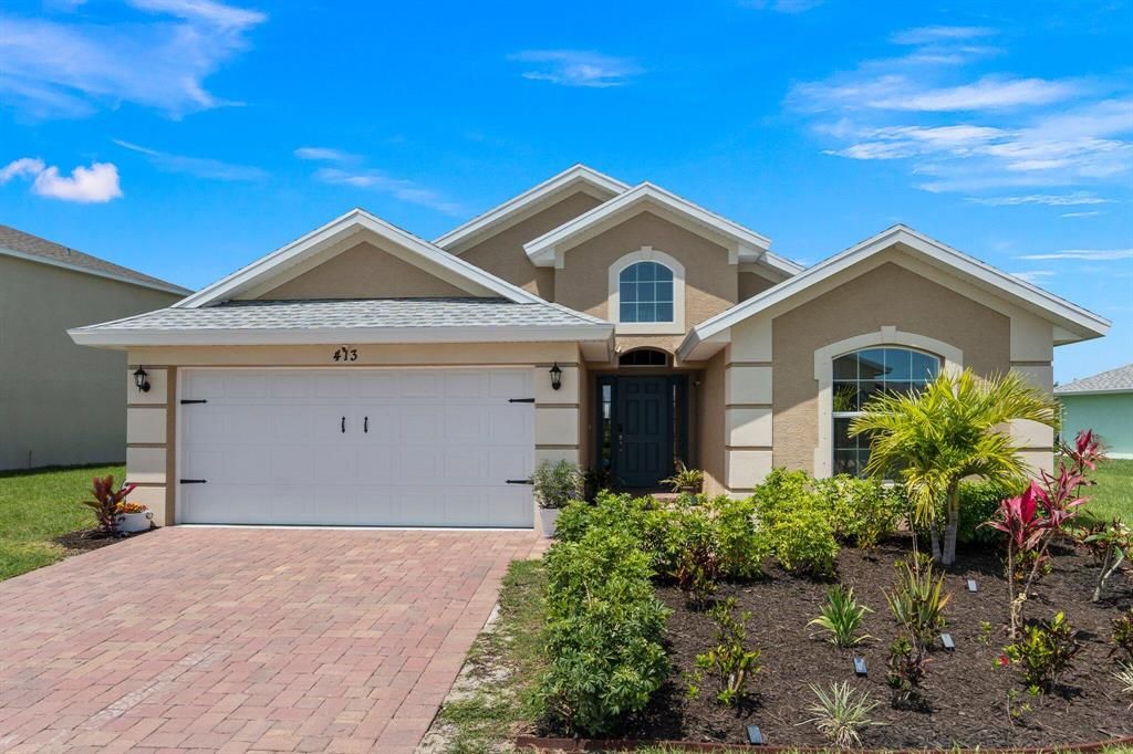 Photo of 413 Seafoam Circle, Fort Pierce, FL 34945 (MLS # R10887017)