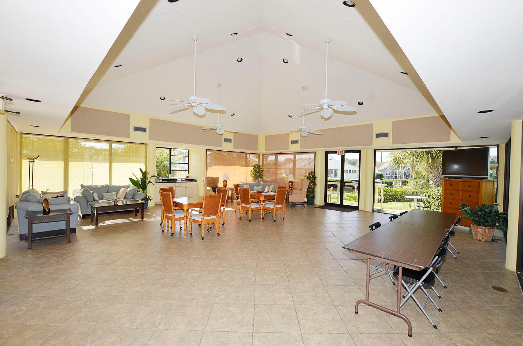 TARPON ISLAND CLUB CONDO - Residential Lease