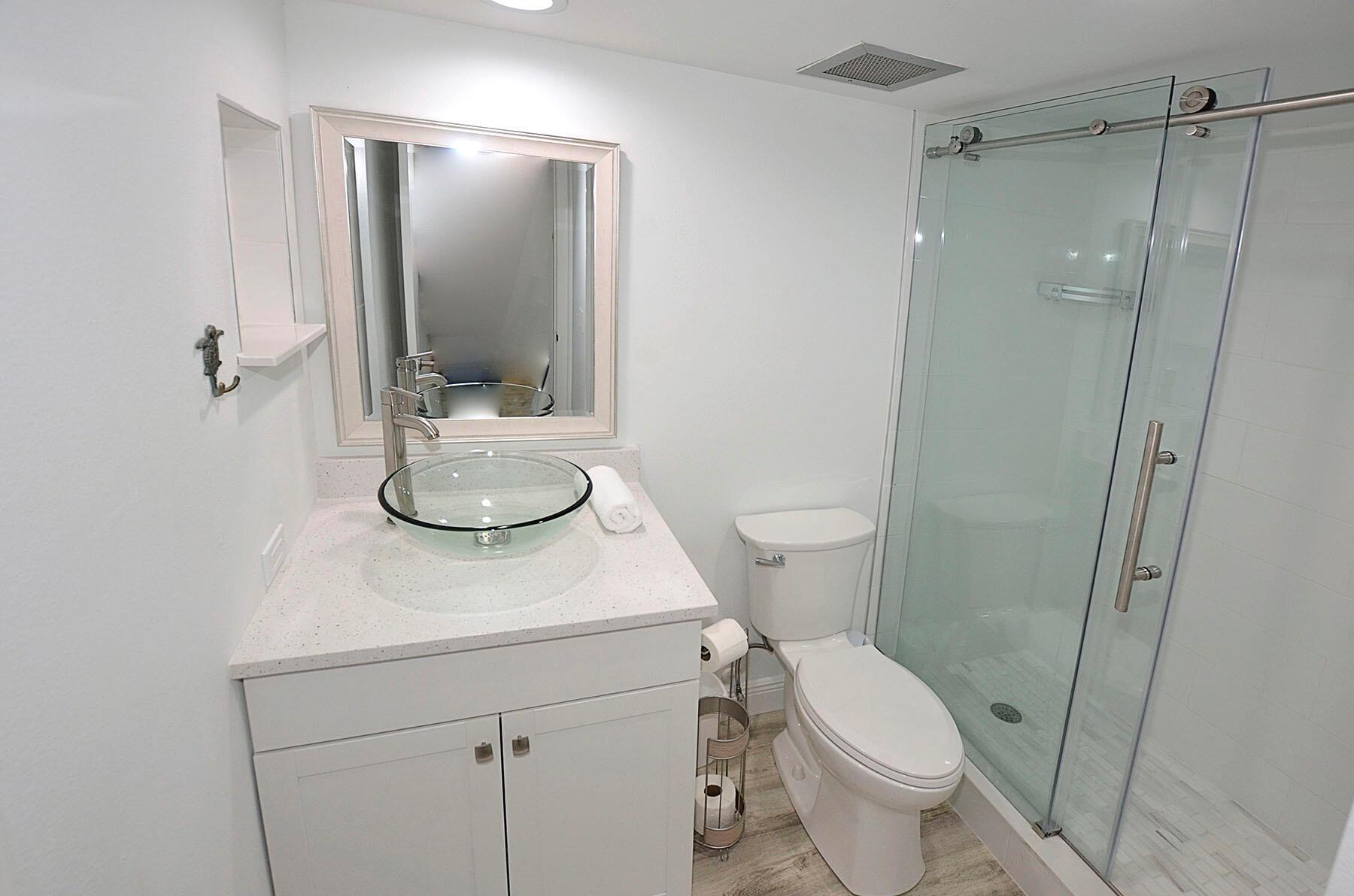 TARPON ISLAND CLUB CONDO - Residential Lease