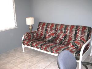 HUNTINGTON LAKES - Residential