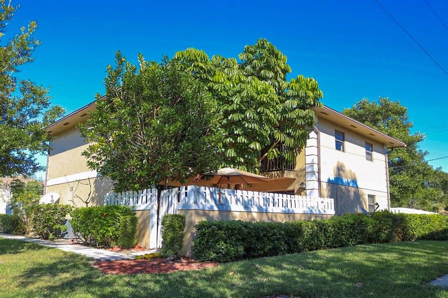 Desirable Pines community has so much to offer, close to downtown historic Ft Pierce, beaches, shopping, dining and much more.  Spacious 2/2.5 town home features a private courtyard, nice size bedrooms, plenty of storage.  Close to the hospital and college.
Call for a showing.