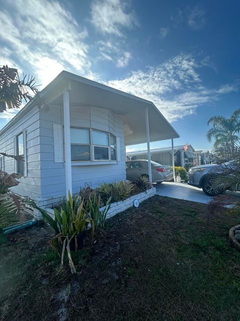 Photo of 41 Verde Vista Vis, Fort Pierce, FL 34951 (MLS # R11168281)