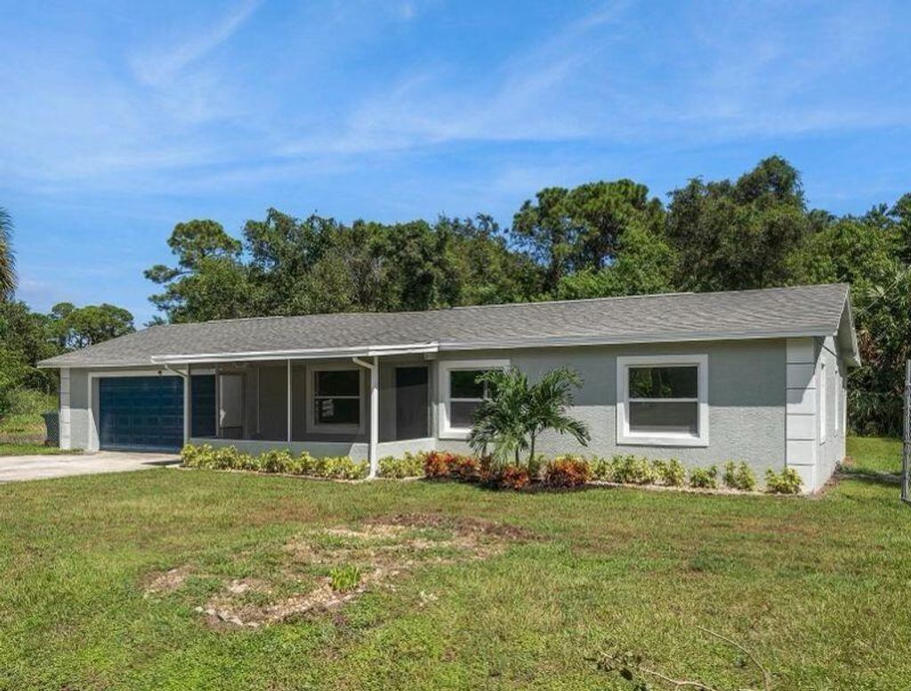 Photo of 2006 N 48th Street, Fort Pierce, FL 34947 (MLS # R10921769)