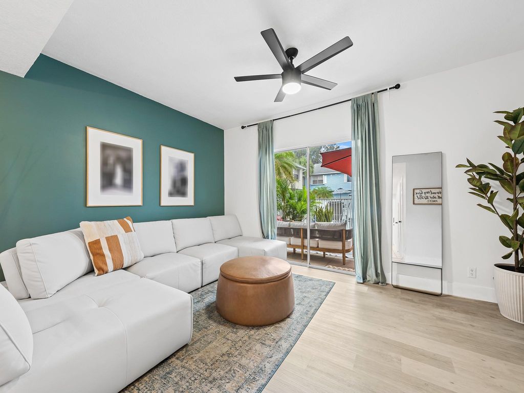 Photo of 1959 NE 15 Avenue, Fort Lauderdale, FL 33305 (MLS # F10498208)