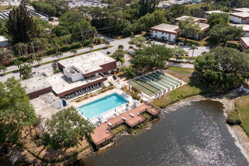 Vista del lago - Residential Lease