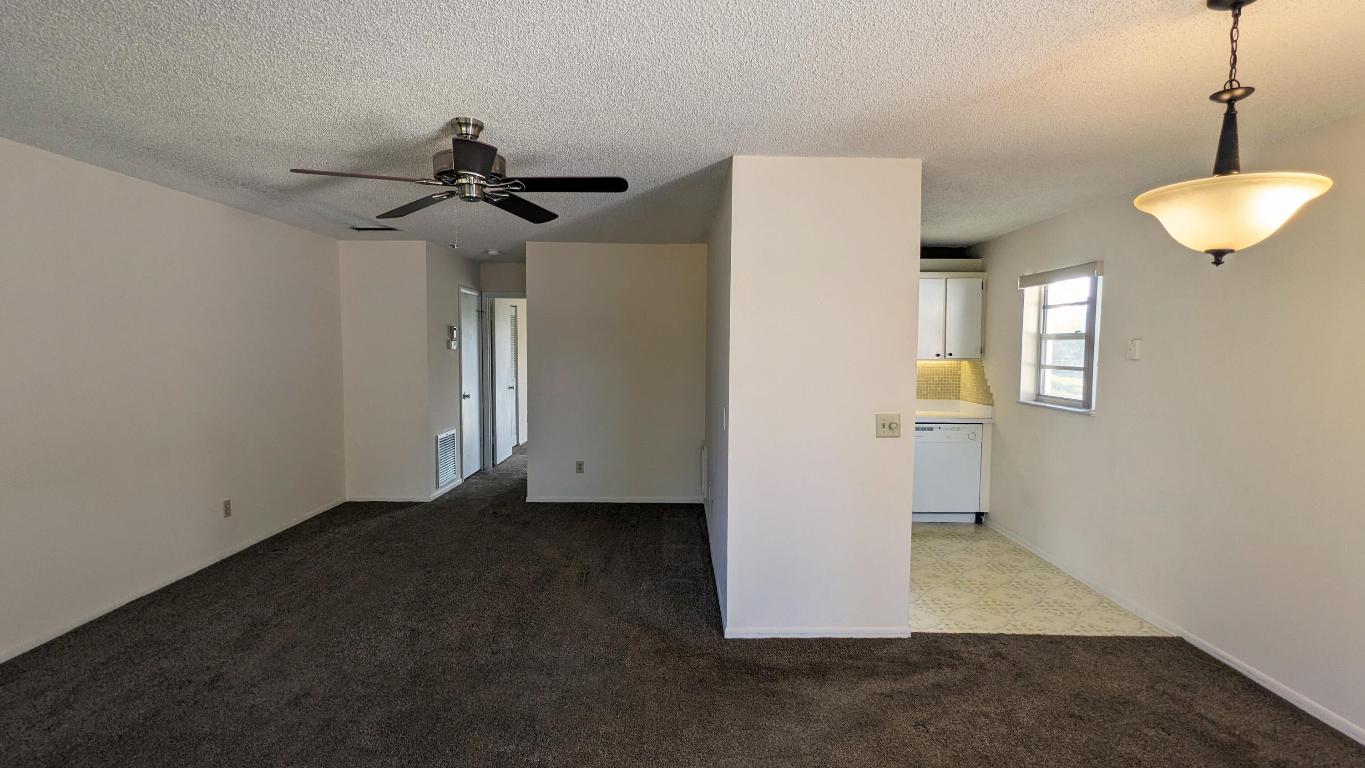 Vista del lago - Residential Lease