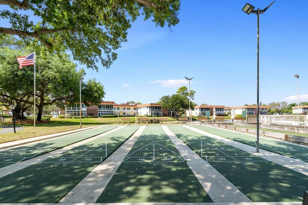 Vista del lago - Residential Lease