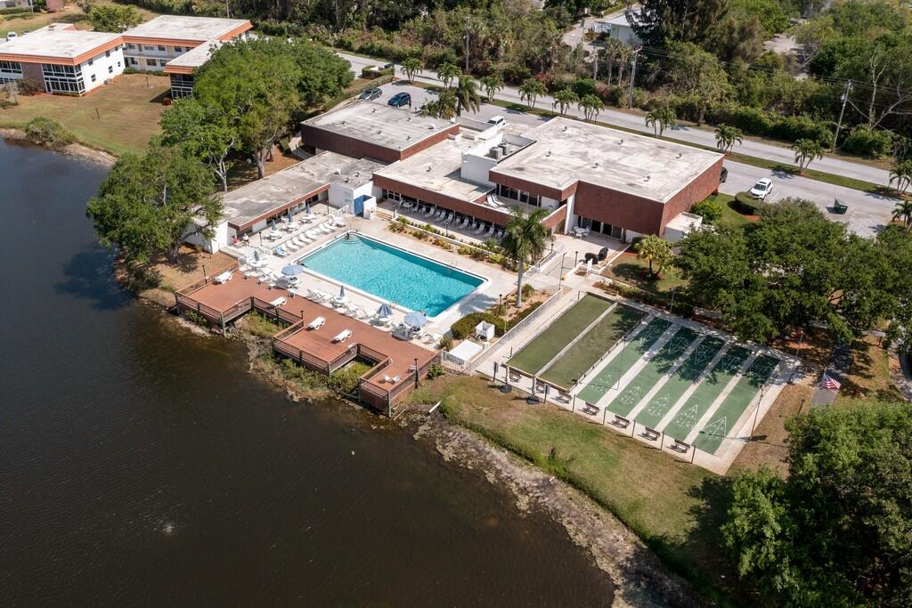 Vista del lago - Residential Lease