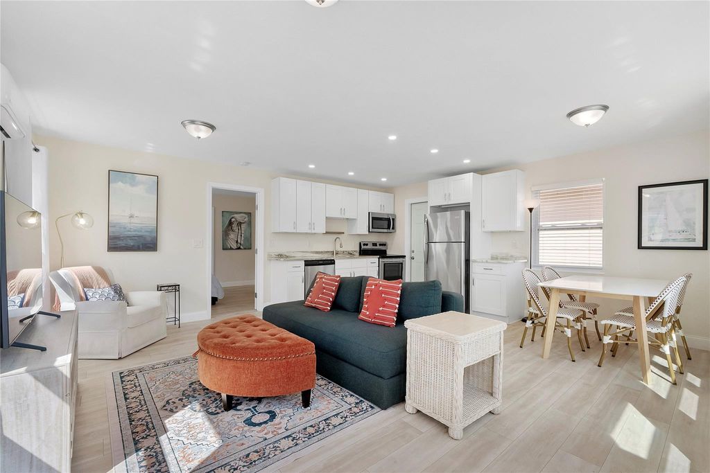 Photo of 411 S E Street, Lake Worth Beach, FL 33460 (MLS # F10554427)