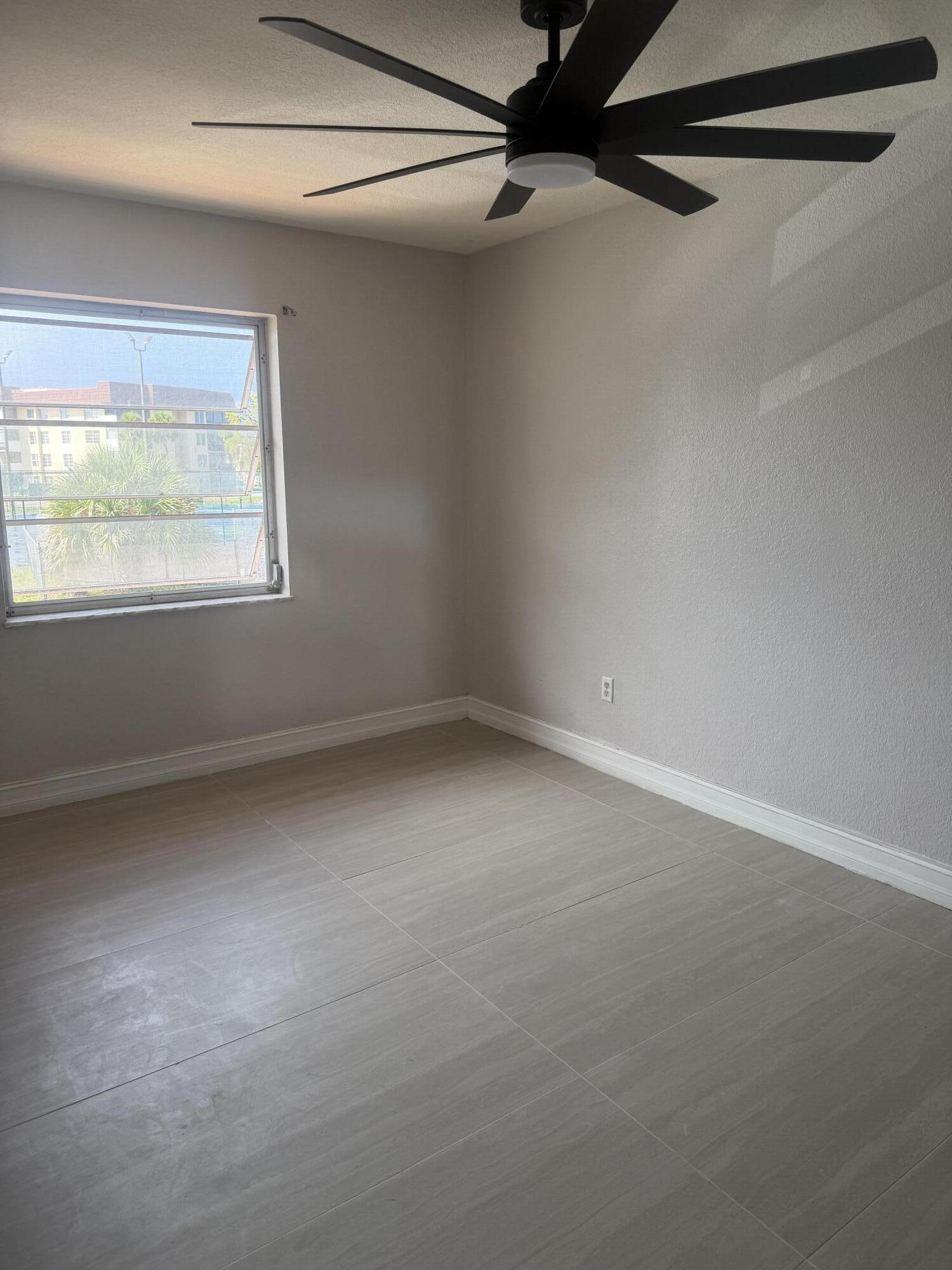 MANORS TOWNHOUSE - Residential Lease