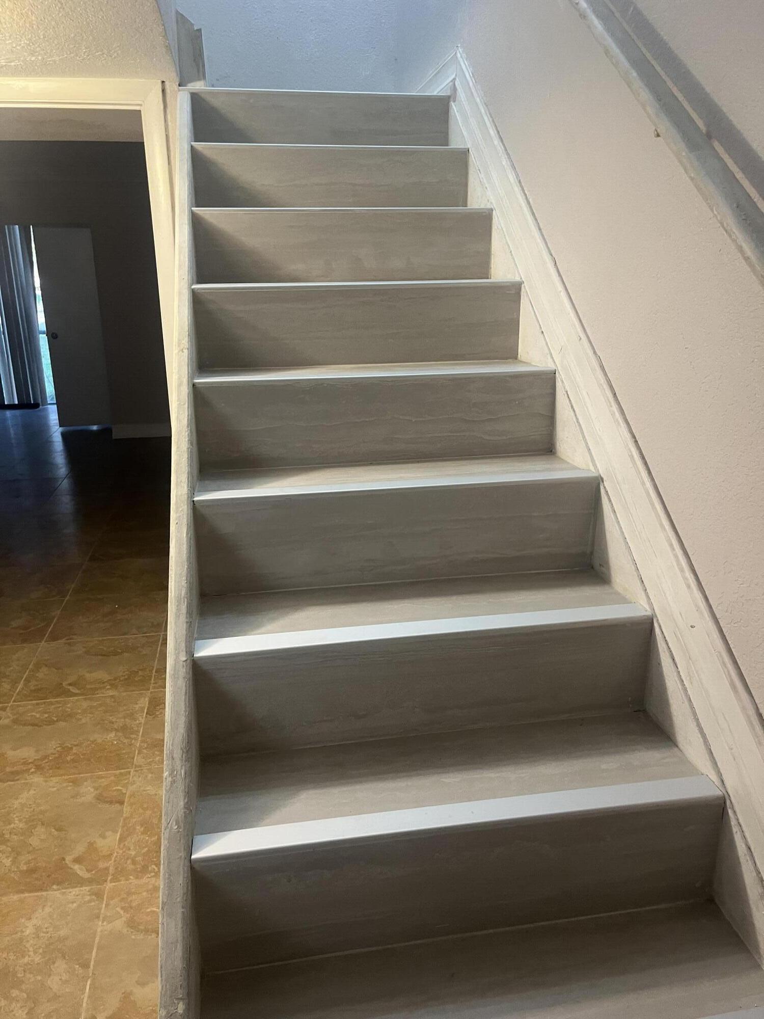 MANORS TOWNHOUSE - Residential Lease