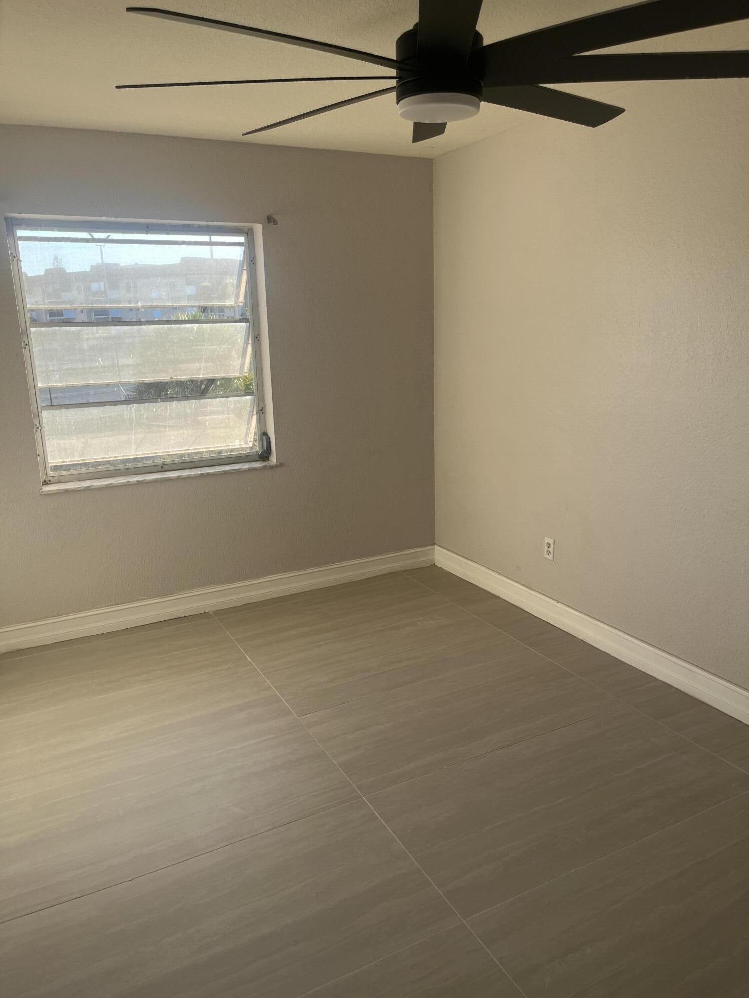 MANORS TOWNHOUSE - Residential Lease