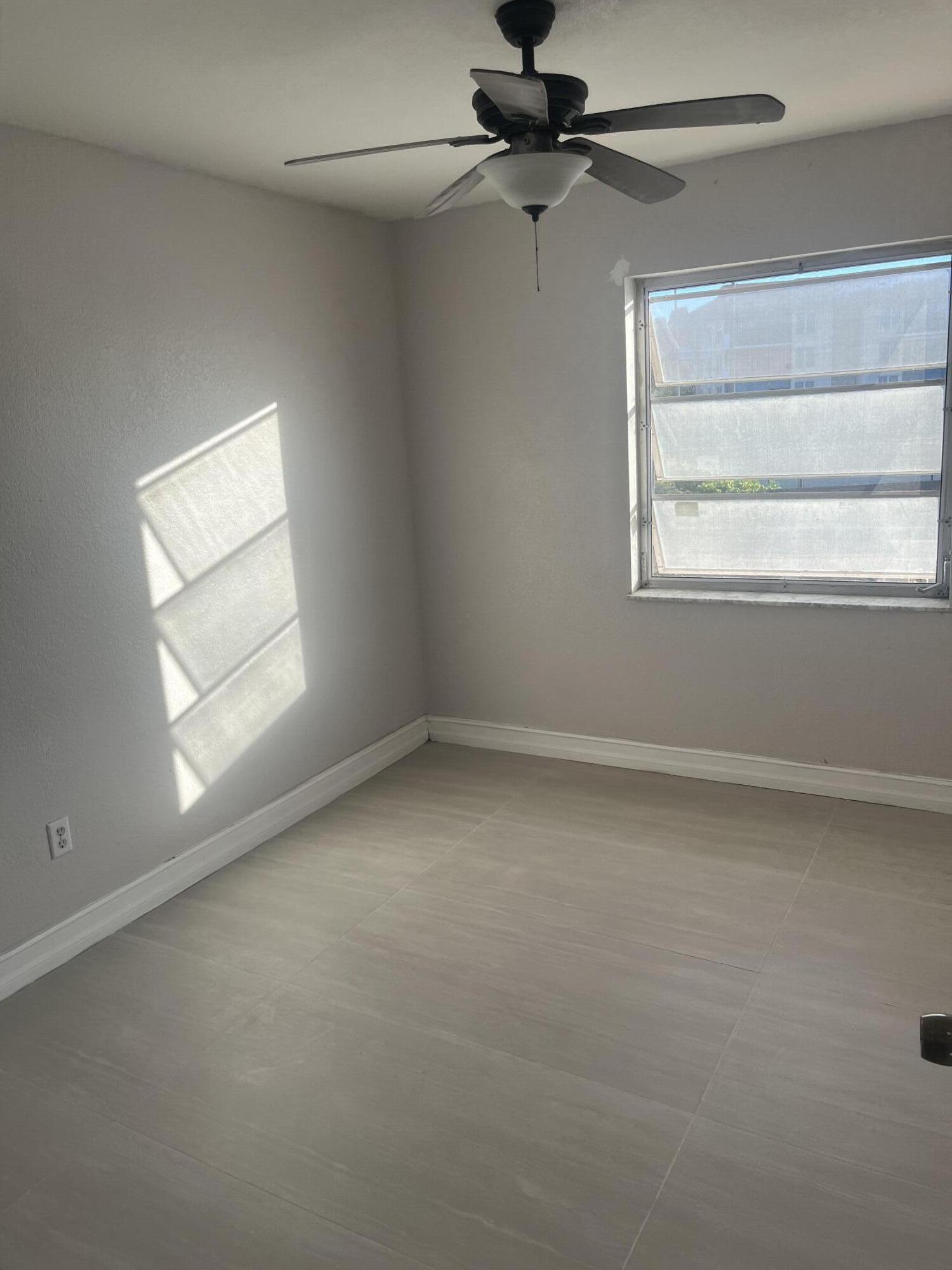 MANORS TOWNHOUSE - Residential Lease