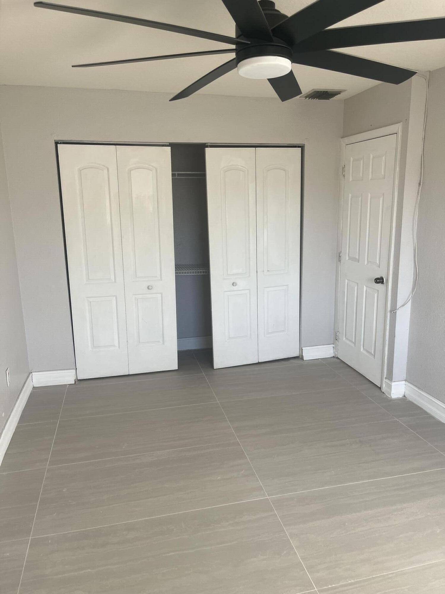 MANORS TOWNHOUSE - Residential Lease