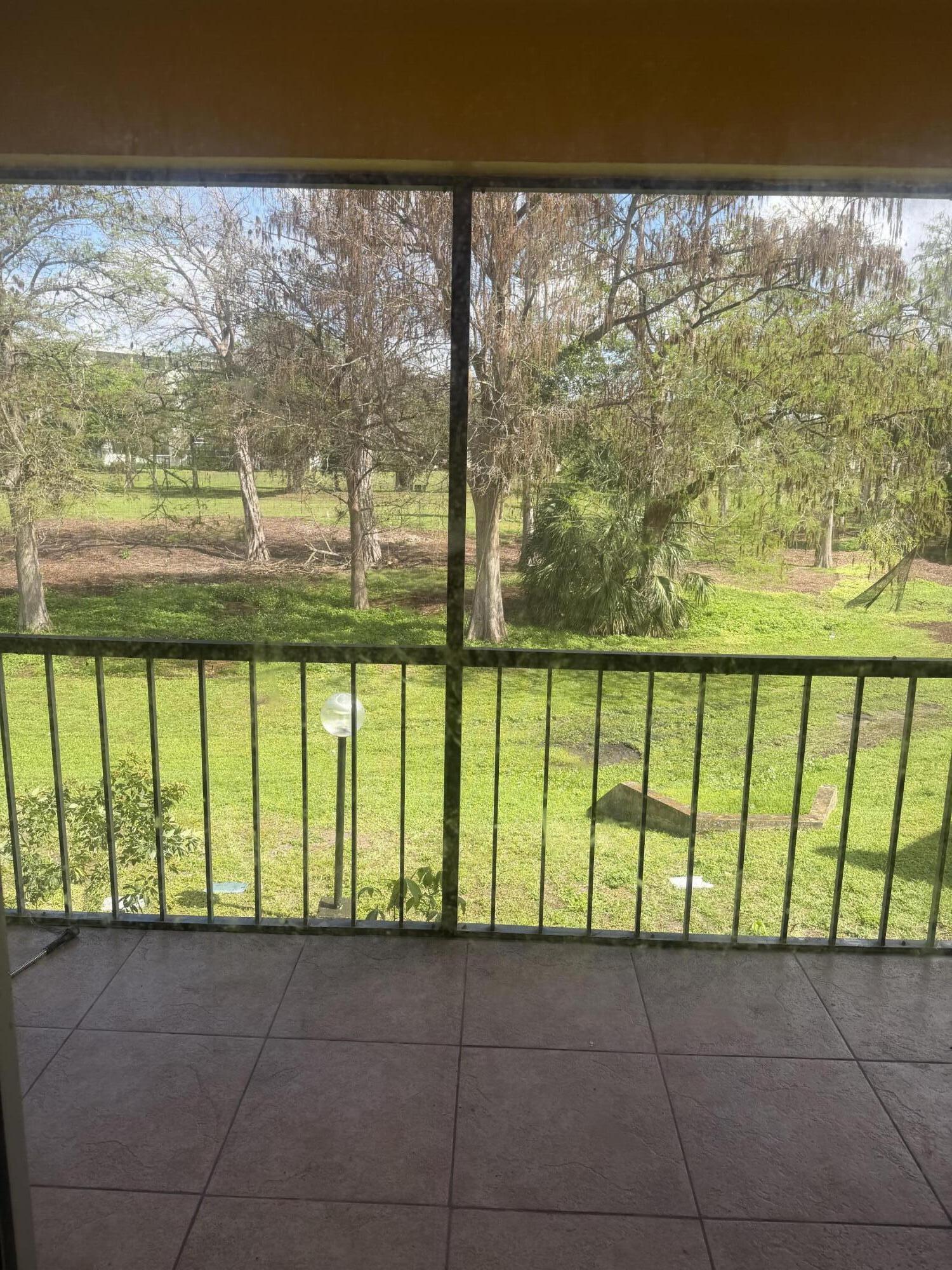 MANORS TOWNHOUSE - Residential Lease