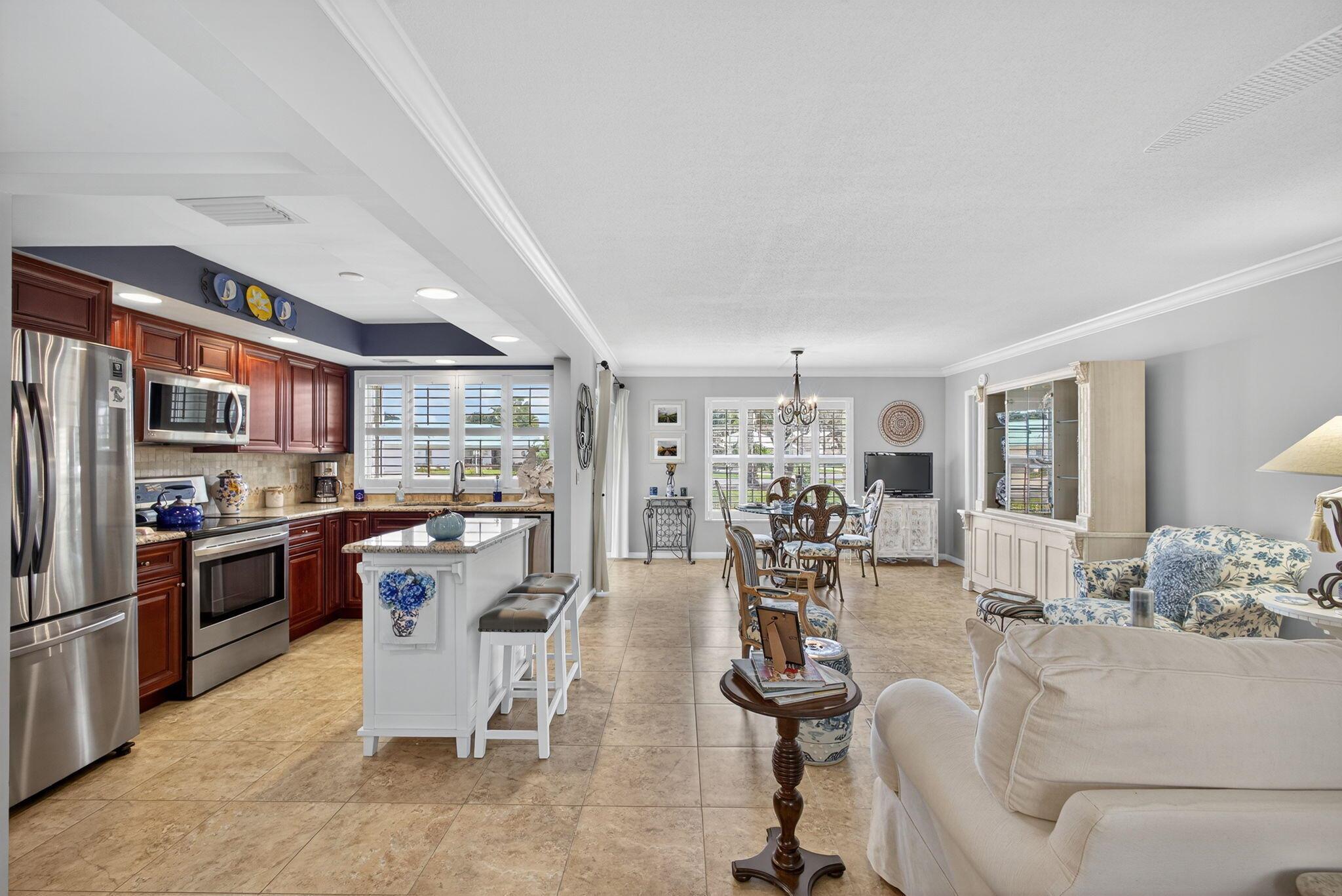 TAMBERLANE 3 CONDO - Residential