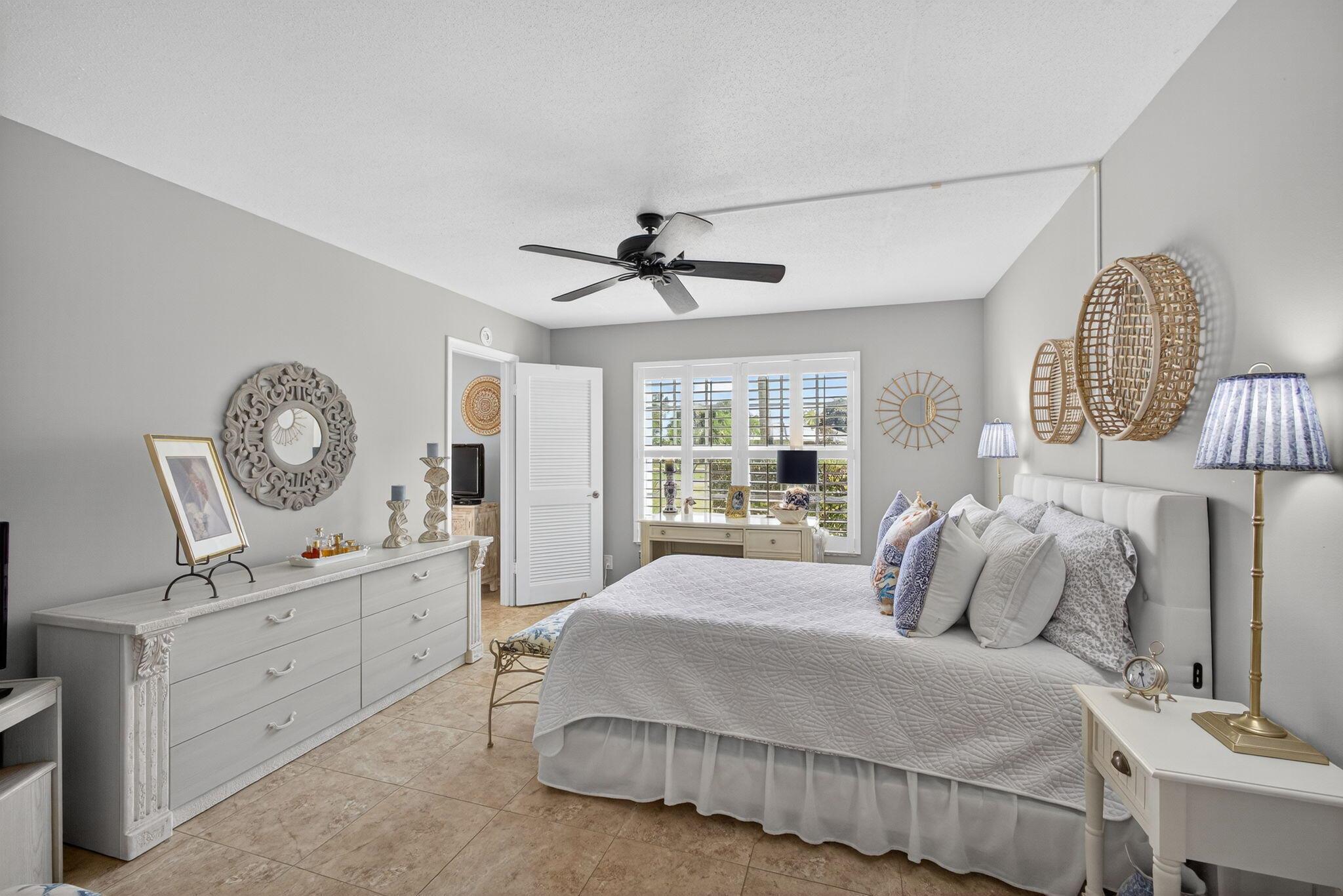 TAMBERLANE 3 CONDO - Residential