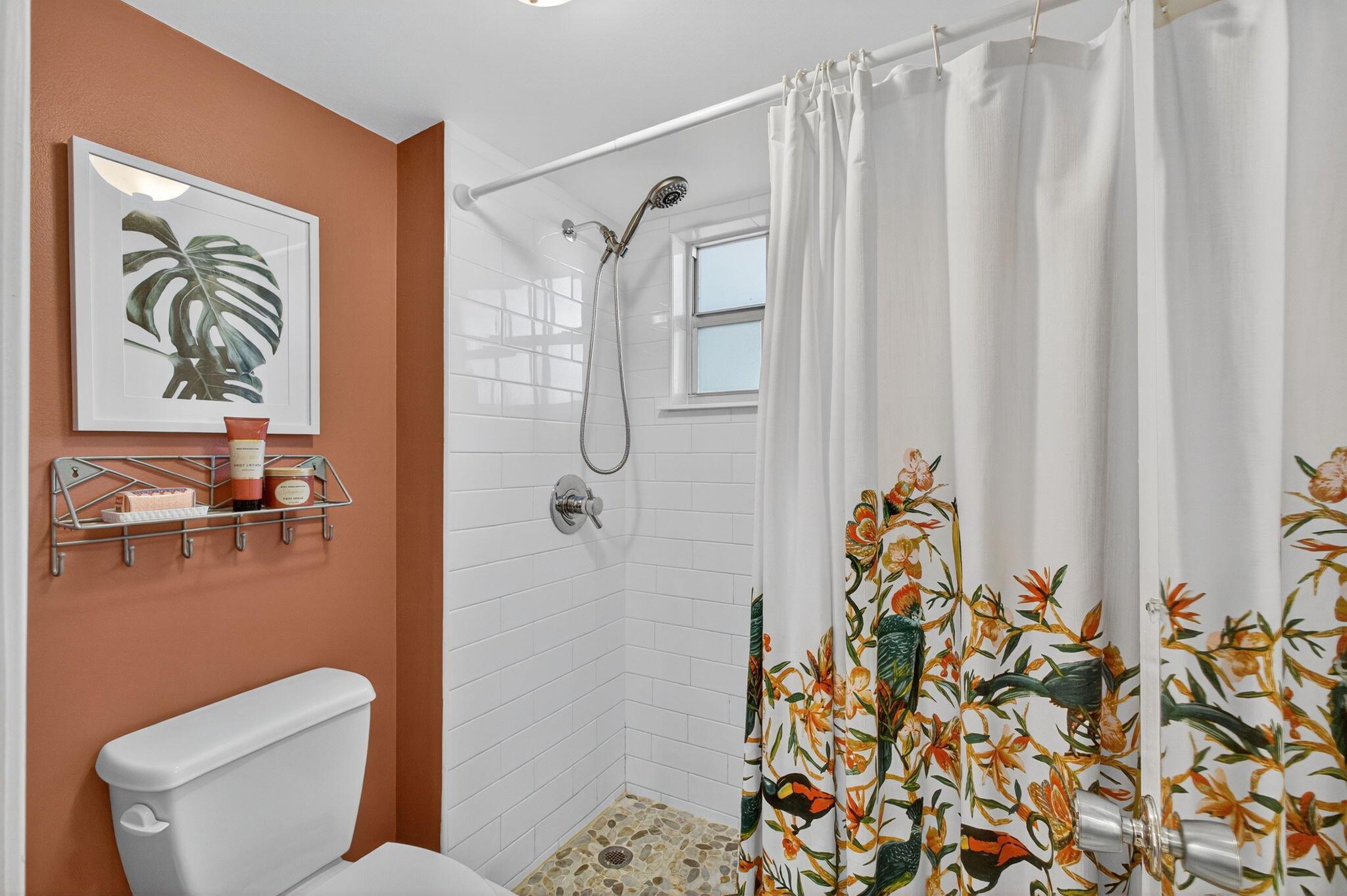 TAMBERLANE 3 CONDO - Residential