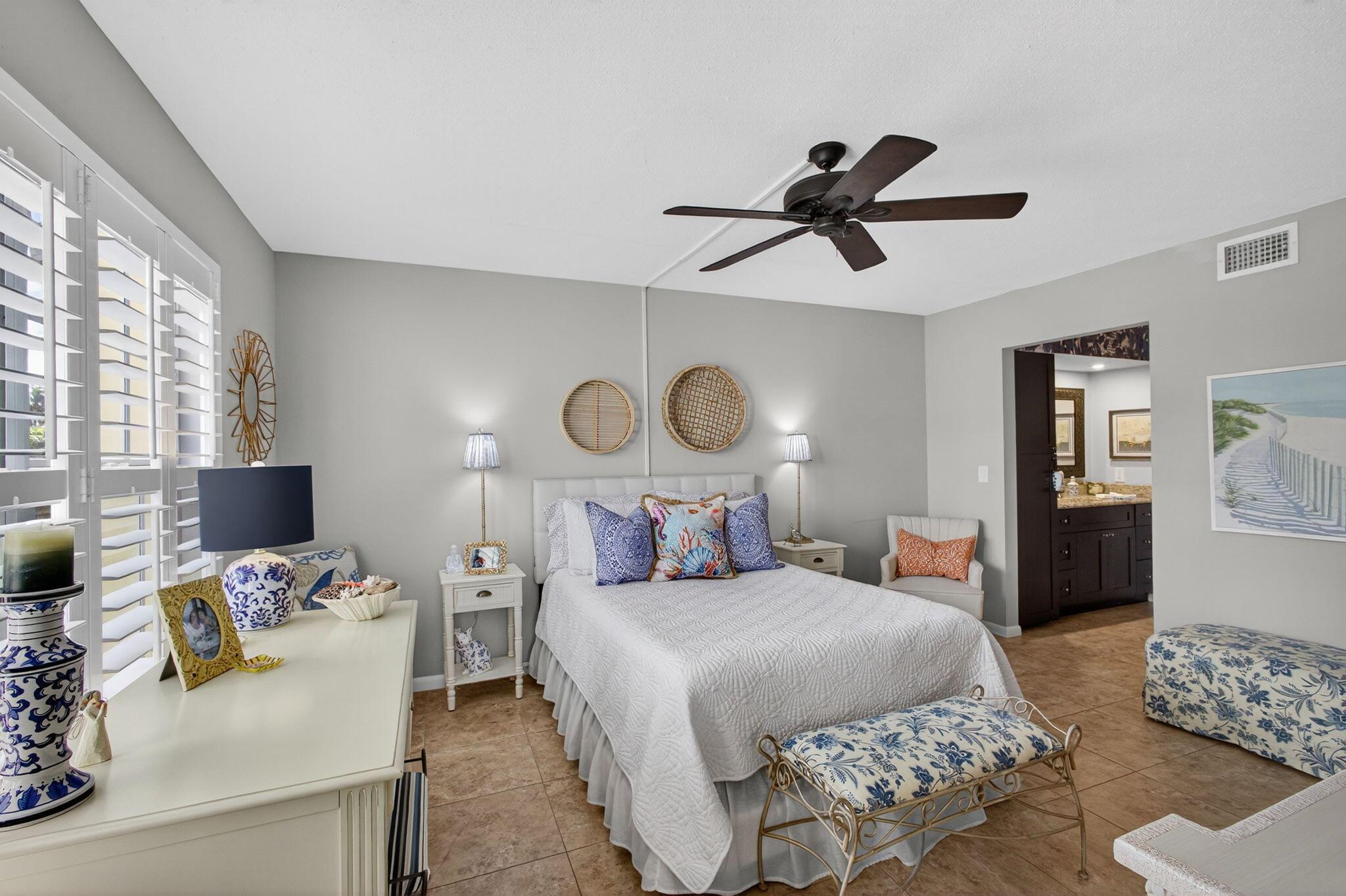 TAMBERLANE 3 CONDO - Residential