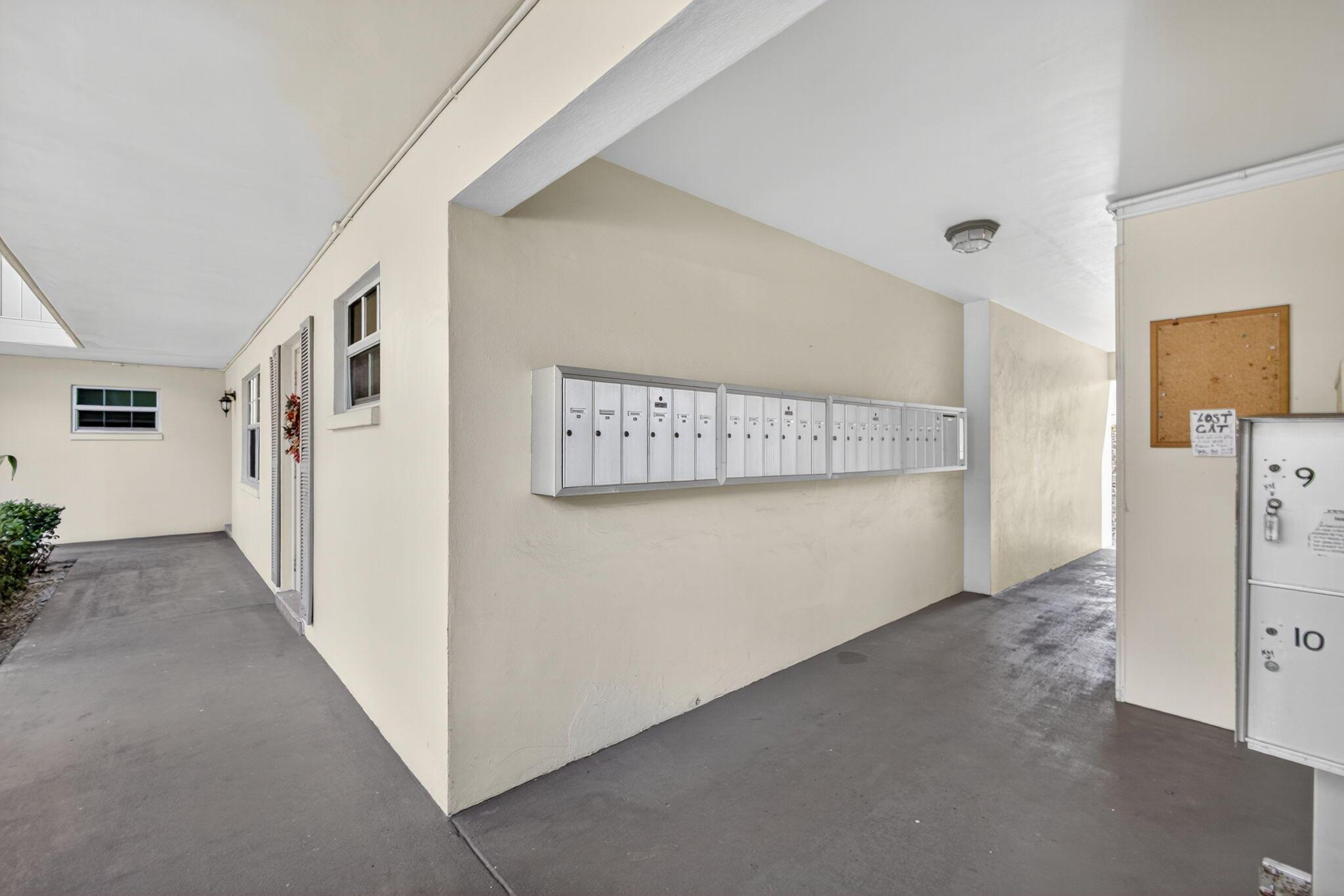 TAMBERLANE 3 CONDO - Residential