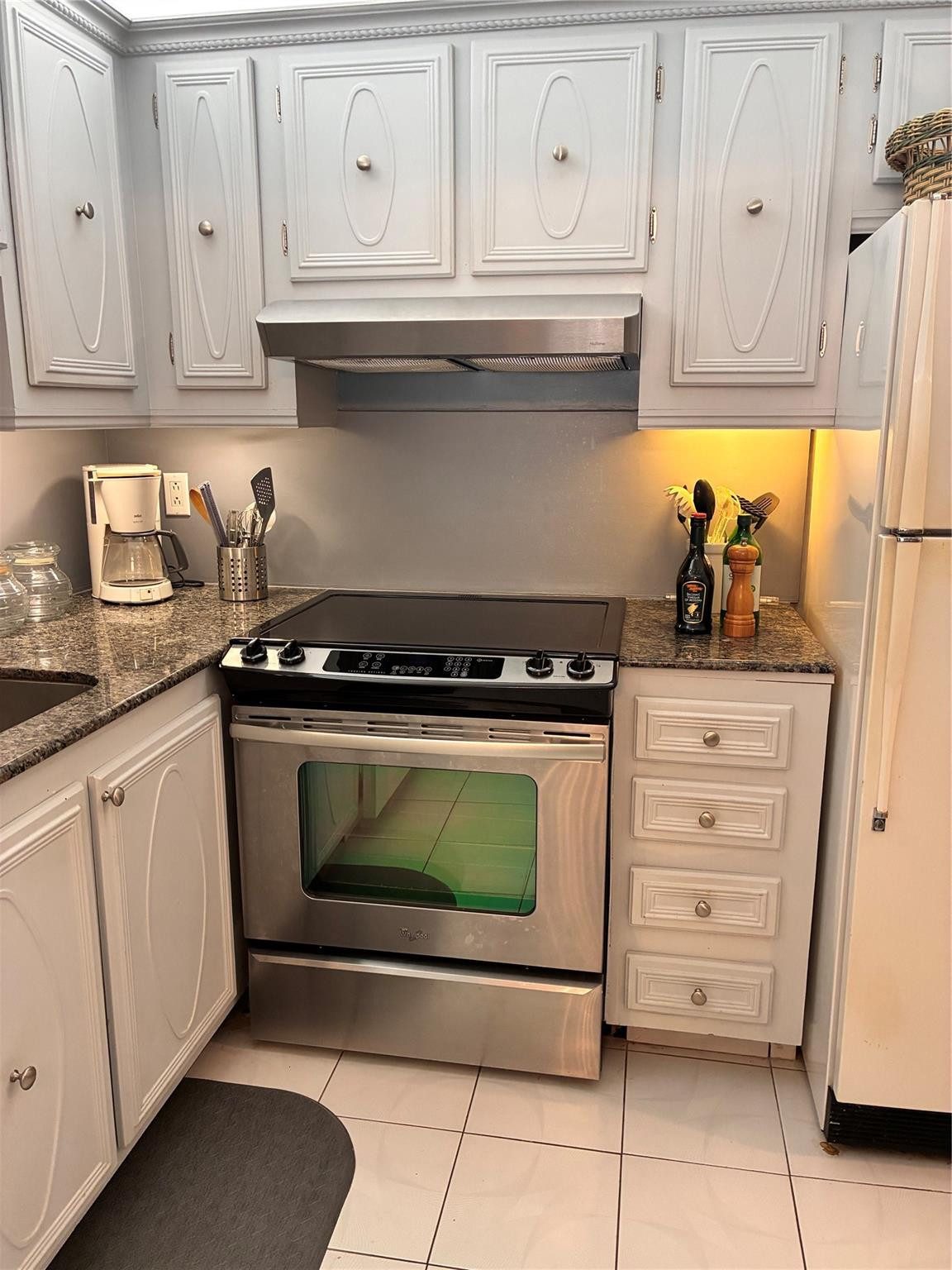 Barcelona Condo North - Residential