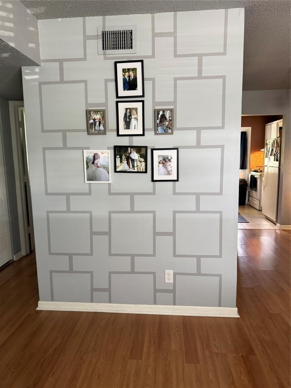 Royal Park Gardens 1-C - Residential