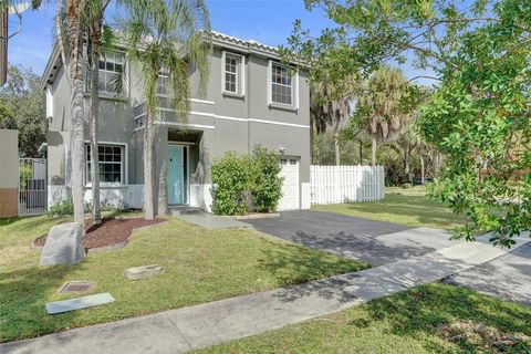 11567 N Open Court Hollywood FL 33026