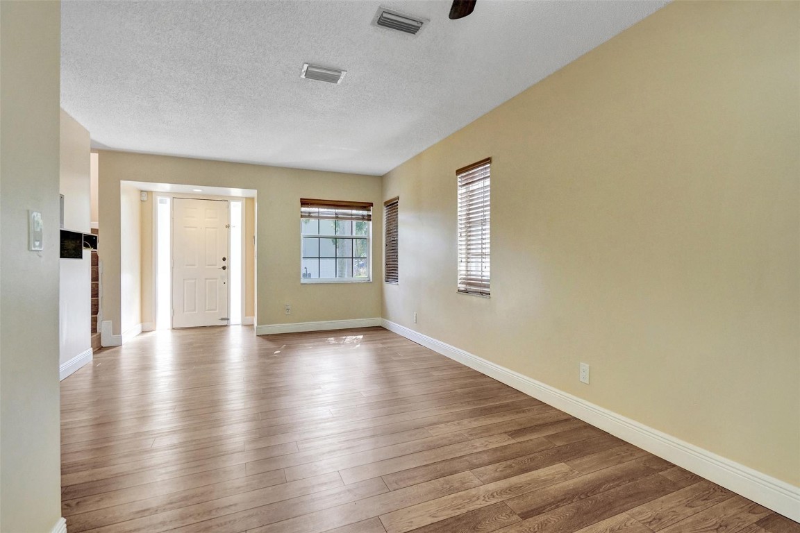 Stonebridge Ph One 91-9 B - Residential