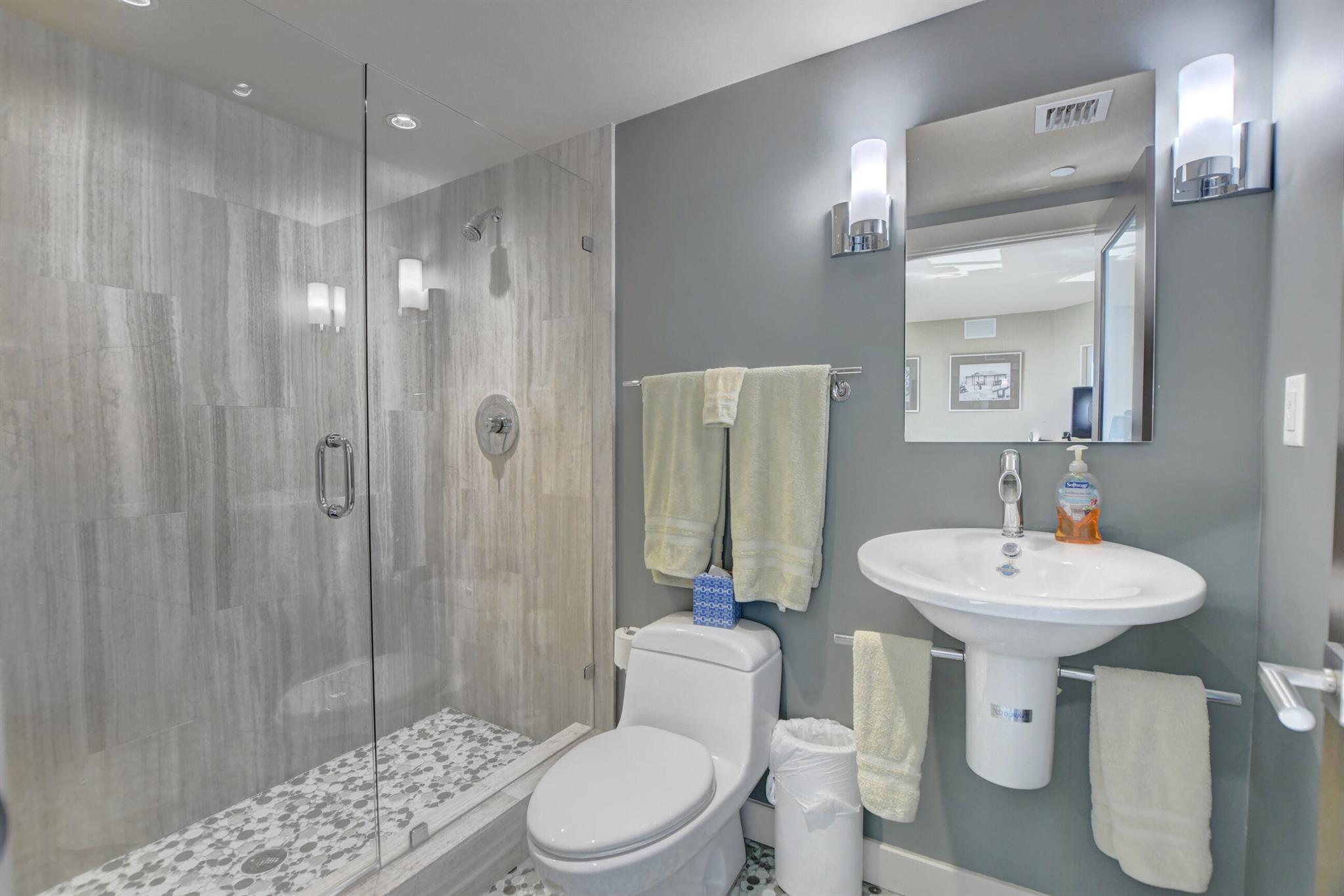 MARBELLA CONDO - Residential