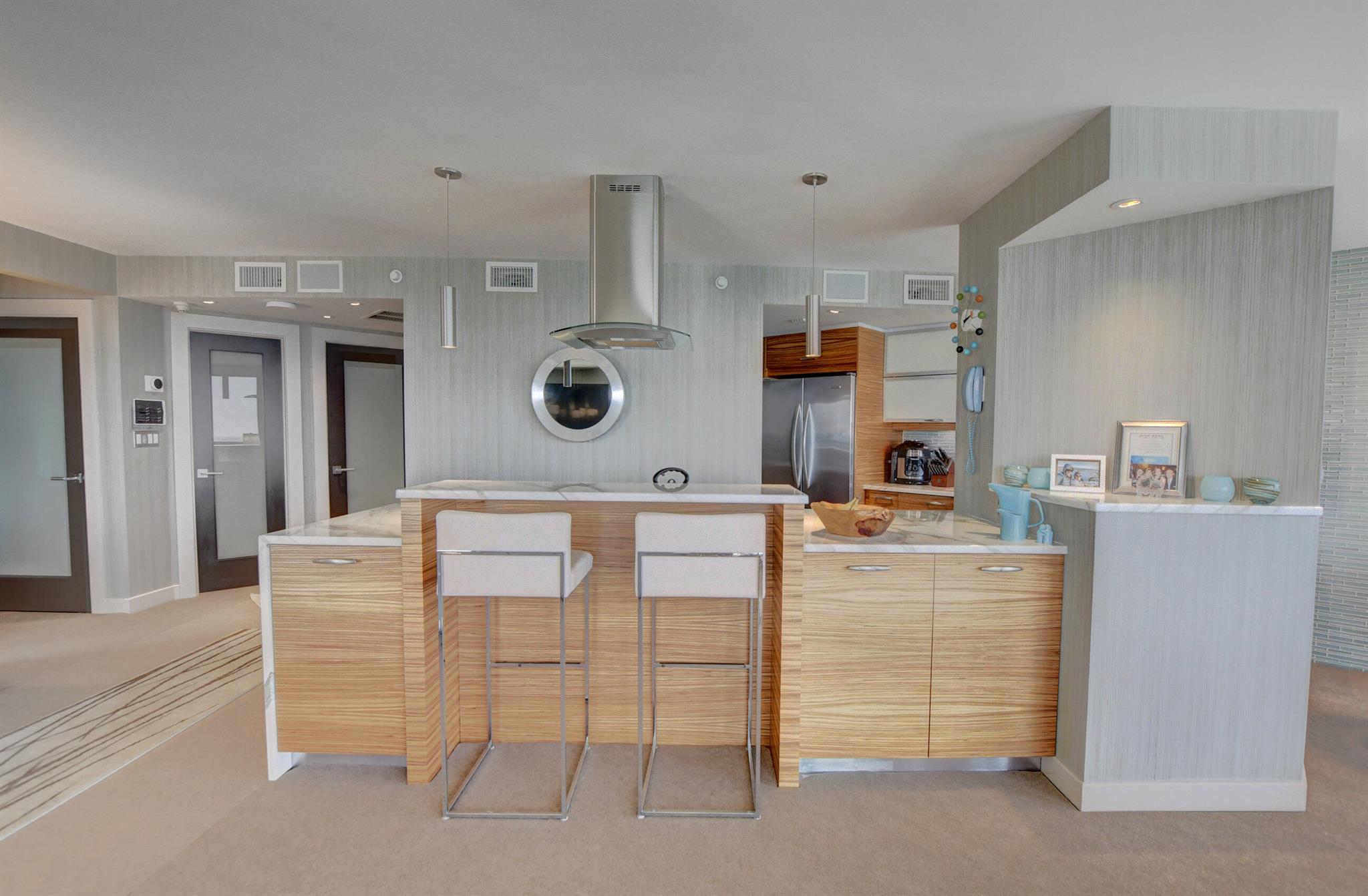 MARBELLA CONDO - Residential